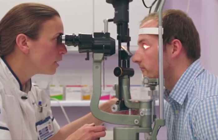 Sống khỏe 360 -  Biến chứng do chủ quan với bệnh giác mạc hình nón (hình chóp) (31-12-2019)